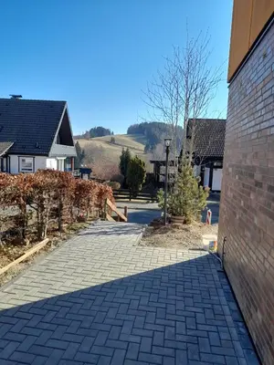 Ein allgemeiner Bergblick oder ein Berglick von der Ferienwohnung aus