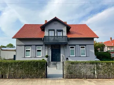 Das Gebäude in dem sich die Ferienwohnung befindet