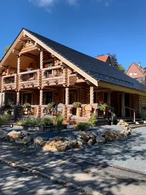 Das Gebäude in dem sich die Ferienwohnung befindet