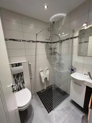 Ein Badezimmer in der Unterkunft Fewo Berlik