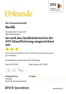Ein Zertifikat, Auszeichnung, Logo oder anderes Dokument, das in der Unterkunft Fewo Berlik ausgestellt ist