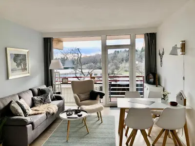 Ein Sitzbereich in der Unterkunft Ferienwohnung Seeblick