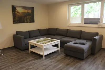 Ein Sitzbereich in der Unterkunft REGIOHOTEL Aparthotel Wernigerode - #Ferienwohnungen #Familienfreundlich #Harzurlaub #Freeparking