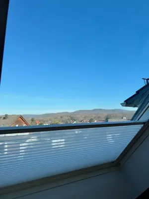 Ein allgemeiner Bergblick oder ein Berglick von der Ferienwohnung aus