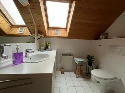 Ein Badezimmer in der Unterkunft JS Feriendomizile Haus Sonnenschein Bettwäsche Handtücher inkl