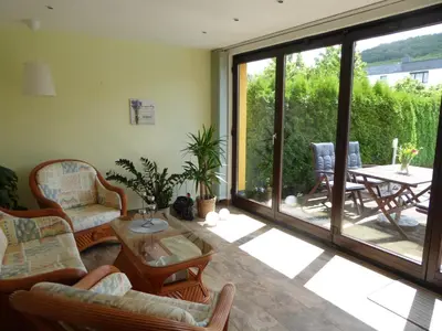 Ein Sitzbereich in der Unterkunft Ferienwohnung Hagebuttenweg