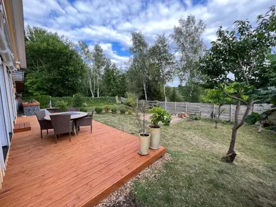 Ein Garten an der Unterkunft Haus Krönchen