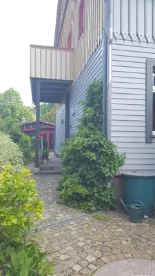 Das Gebäude in dem sich die Ferienwohnung befindet