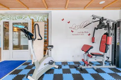 Das Fitnesscenter und/oder die Fitnesseinrichtungen in der Unterkunft Hotel Paidion