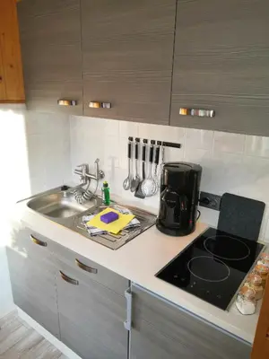 Küche/Küchenzeile in der Unterkunft Haus Fessel - Helenenruh