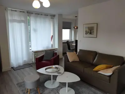 Ein Sitzbereich in der Unterkunft Ferienwohnung Waldwiese