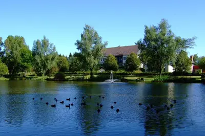 Blick auf einen Fluss in der Nähe des Ferienhauses