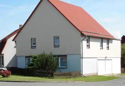 Das Gebäude in dem sich die Ferienwohnung befindet
