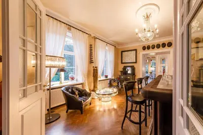 Ein Sitzbereich in der Unterkunft Villa Ottilienruh - Ottilien-Suite