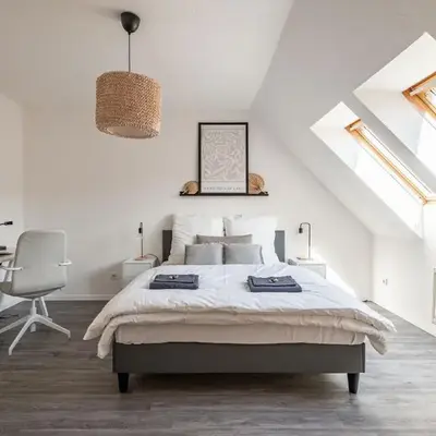 Modernes Apartment am Campus - Parken - Smart-TV - Kaffeevollautomat