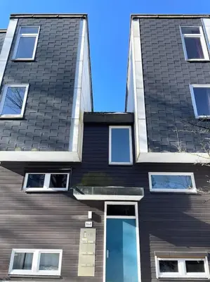 Das Gebäude in dem sich die Ferienwohnung befindet