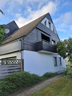Das Gebäude in dem sich die Ferienwohnung befindet