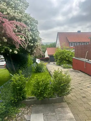 Ein Garten an der Unterkunft Ferienwohnungen Univers A&B