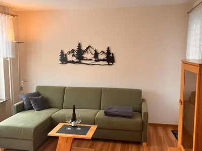 Ein Sitzbereich in der Unterkunft Ferienwohnung Landgraf