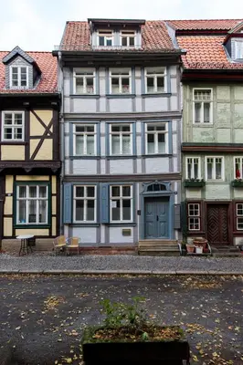 Das Gebäude in dem sich die Ferienwohnung befindet